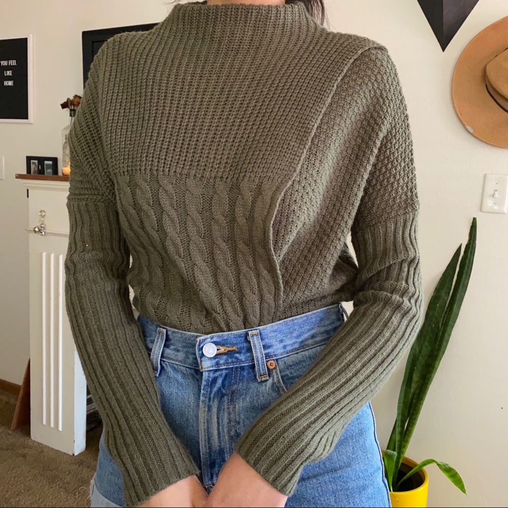 Xhilaration High Neck sweater